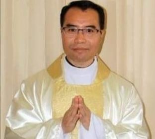 Yangon Catholic shvngømré angké rúng taq kèní dvzømshú shvnvm svrado (လက်ထောက်ဆရာတော်) tiqgø lúnbøà we shvngkà